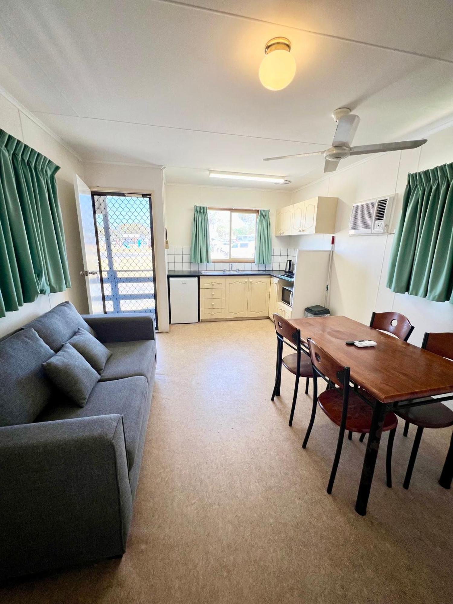 Sunset Beach Holiday Park เจรัลด์ตัน ภายนอก รูปภาพ